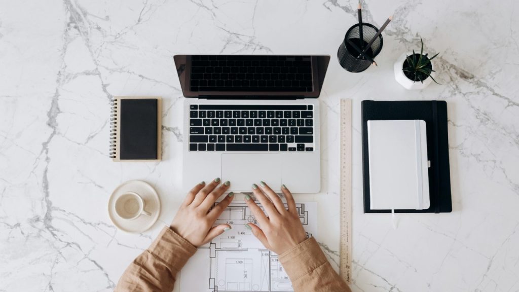 Key Skills to Include in a Resume Young Professional Can Use