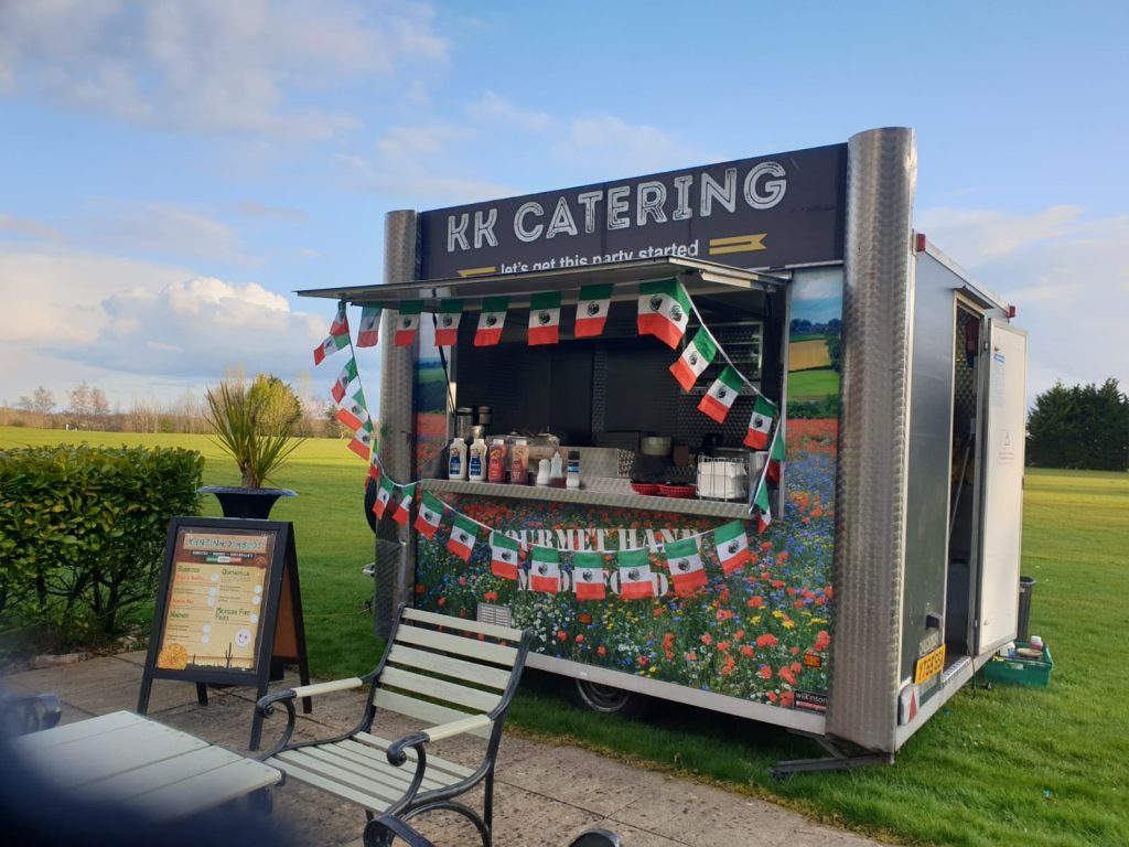 DELICIOUS AND CONVENIENT FOOD TRUCK HIRE MELBOURNE SERVICES